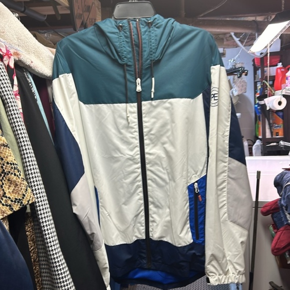 Perry Ellis Portfolio Cherokee fully lined raincoat jacket